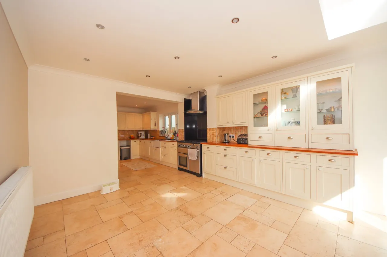 Harefield Avenue, Cheam, SM2, photo 5