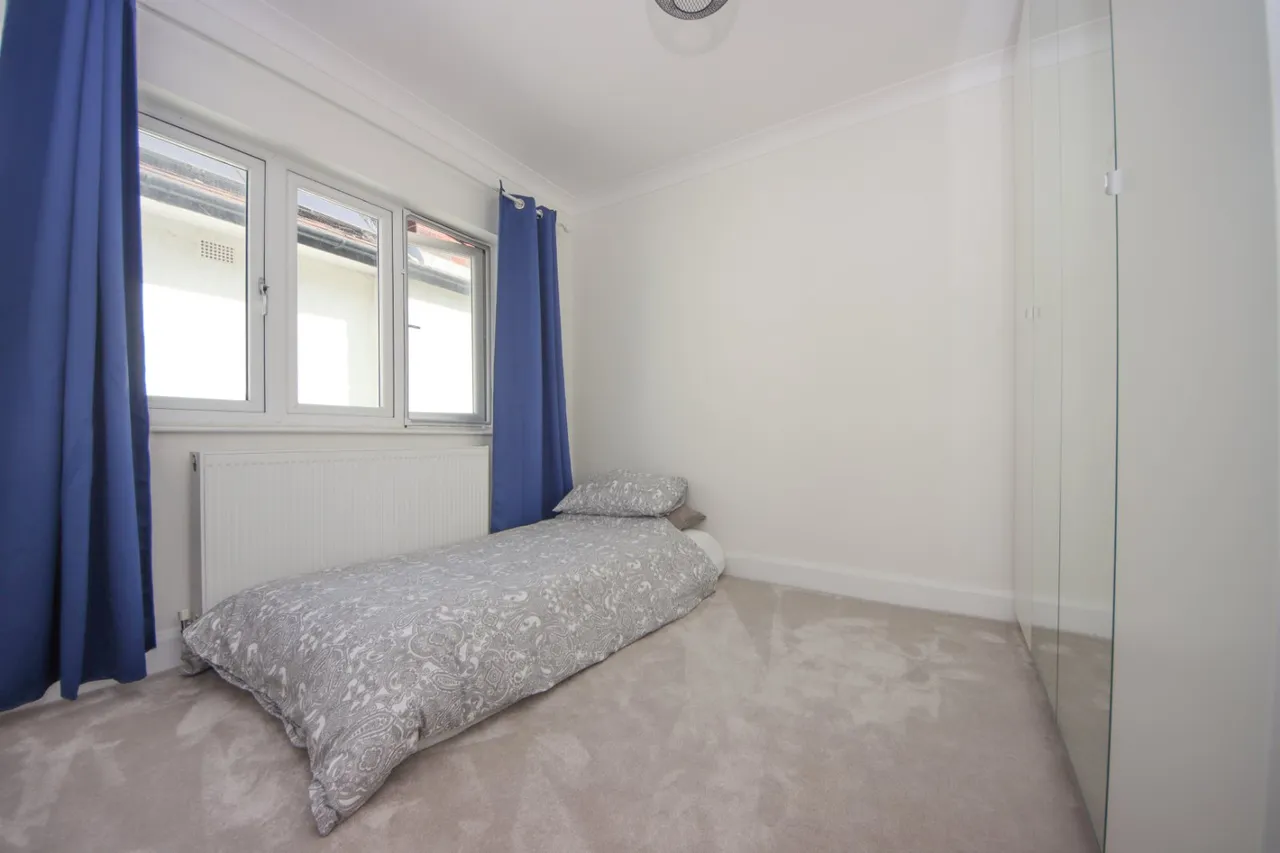 Harefield Avenue, Cheam, SM2, photo 11