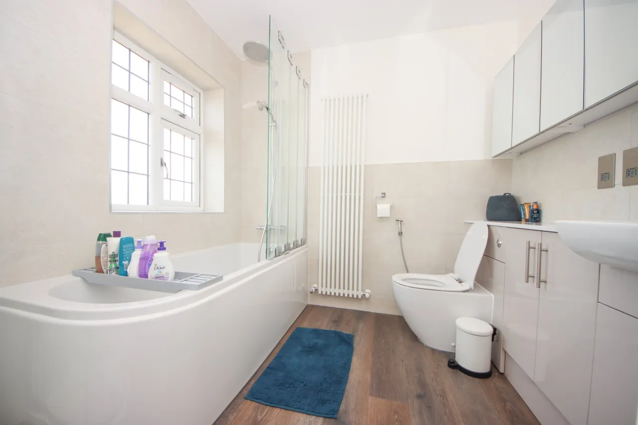 Harefield Avenue, Cheam, SM2, photo 8