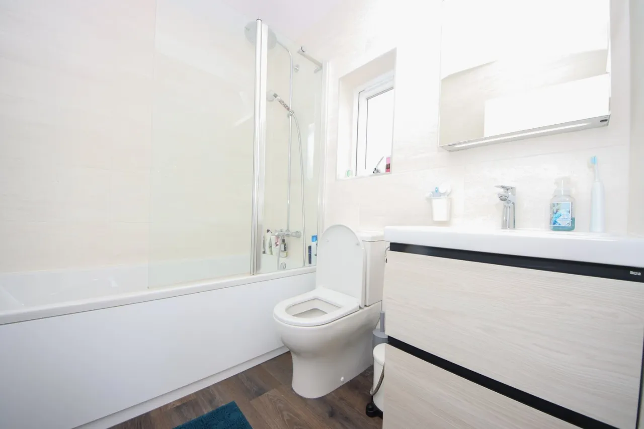 Harefield Avenue, Cheam, SM2, photo 10