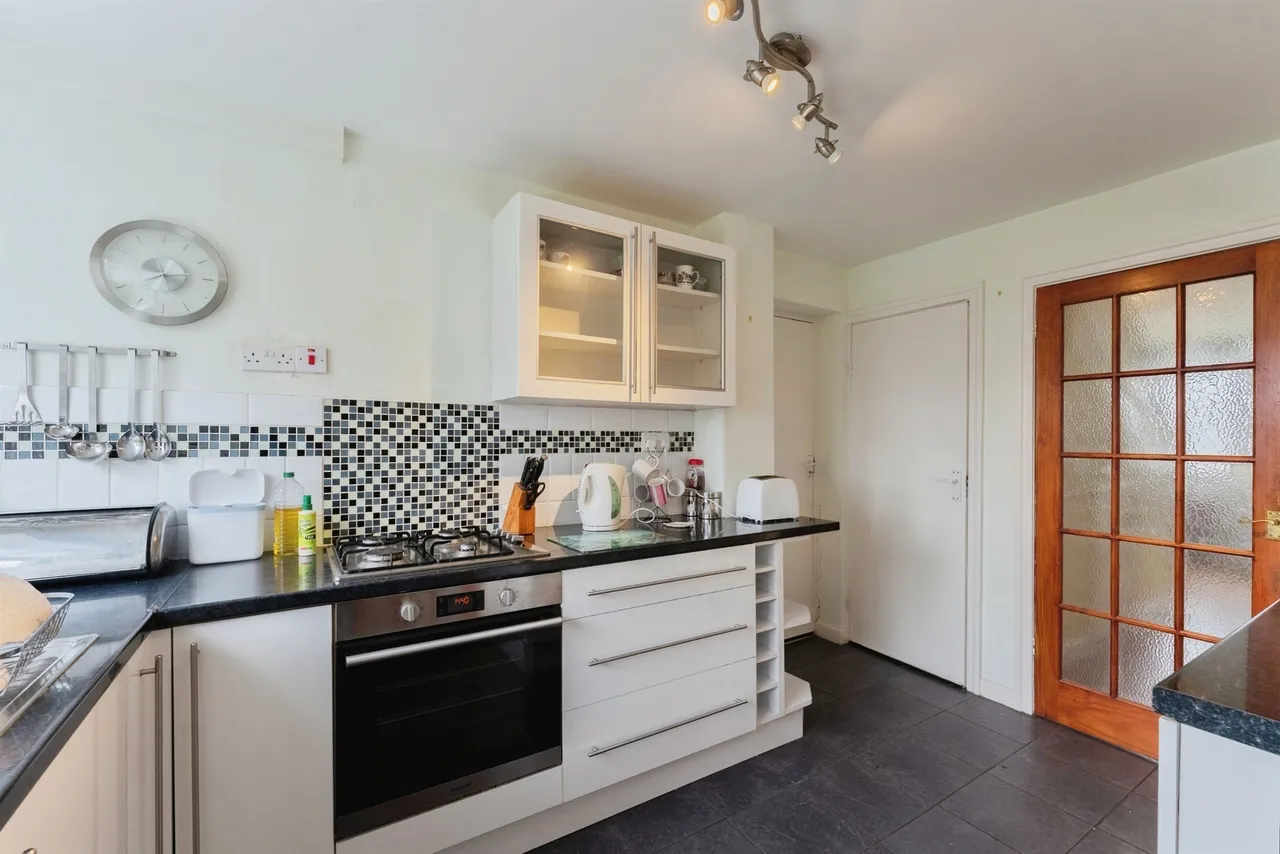 Baker Drive, Great Sutton, Ellesmere Port, photo 5