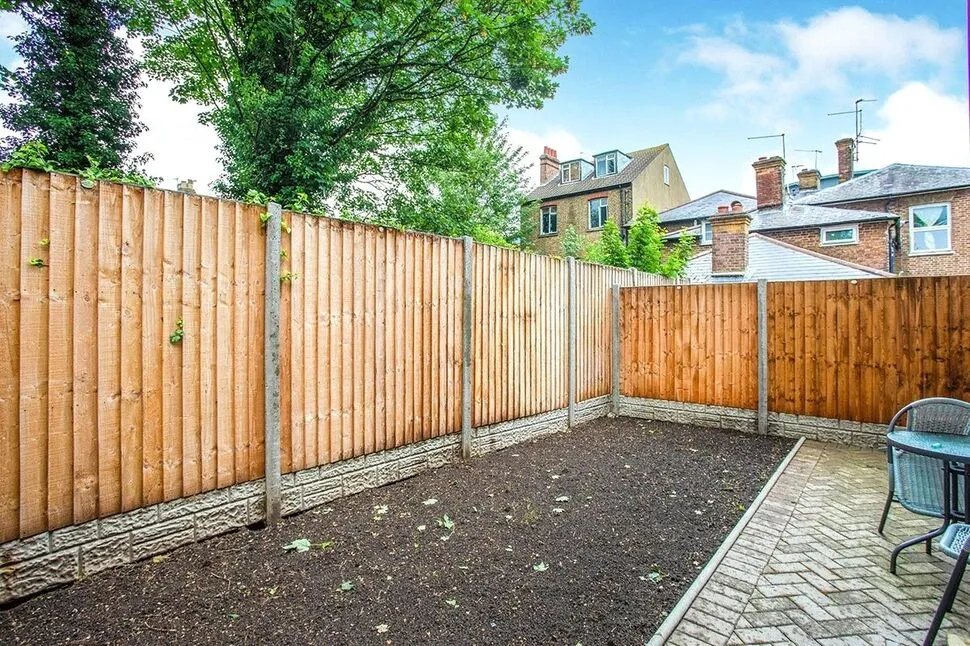 St. Albans Road, Watford, Hertfordshire, WD17, photo 8