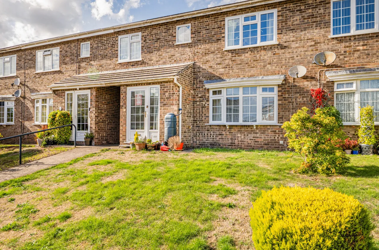 1 bed flat for sale, Buckwell, Wellington, TA21