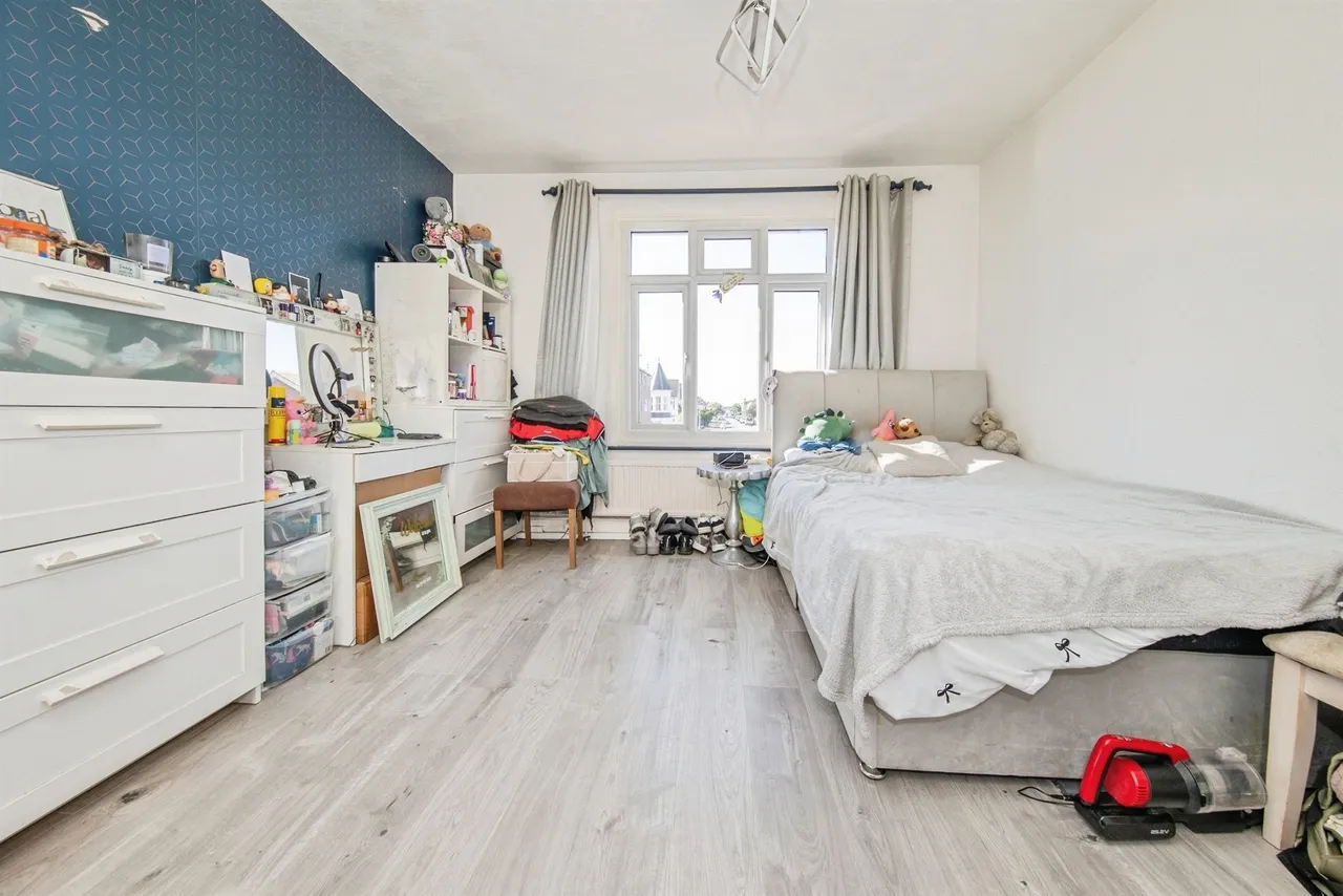High Street, Clacton-On-Sea, CO15, photo 6