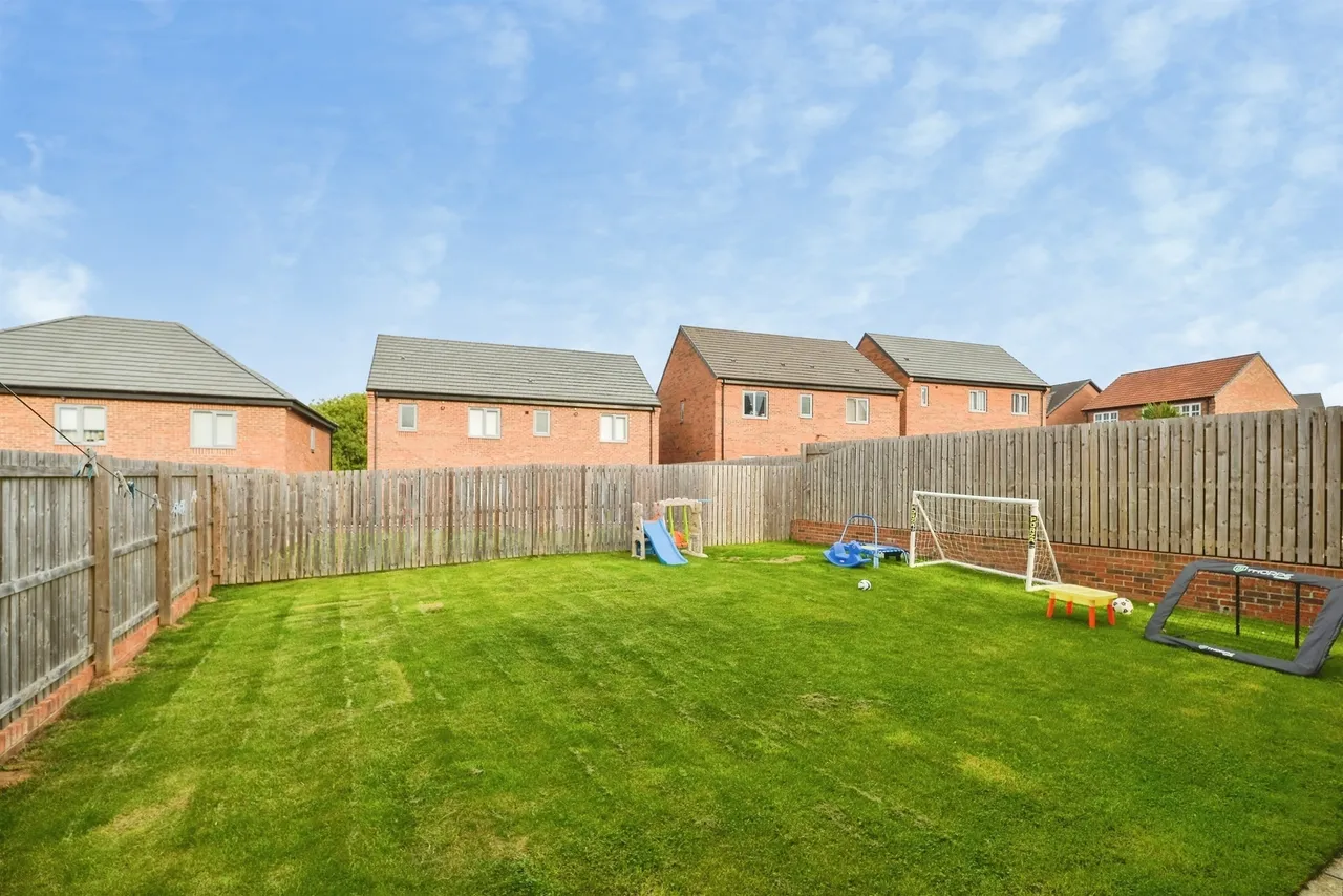 Harvest Close, Middlesbrough, TS5, photo 16