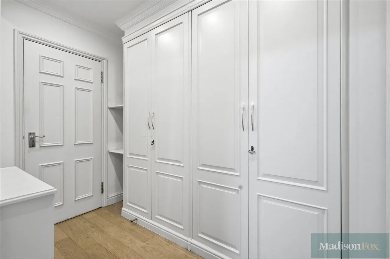 Manor Road, Chigwell, IG7, photo 14