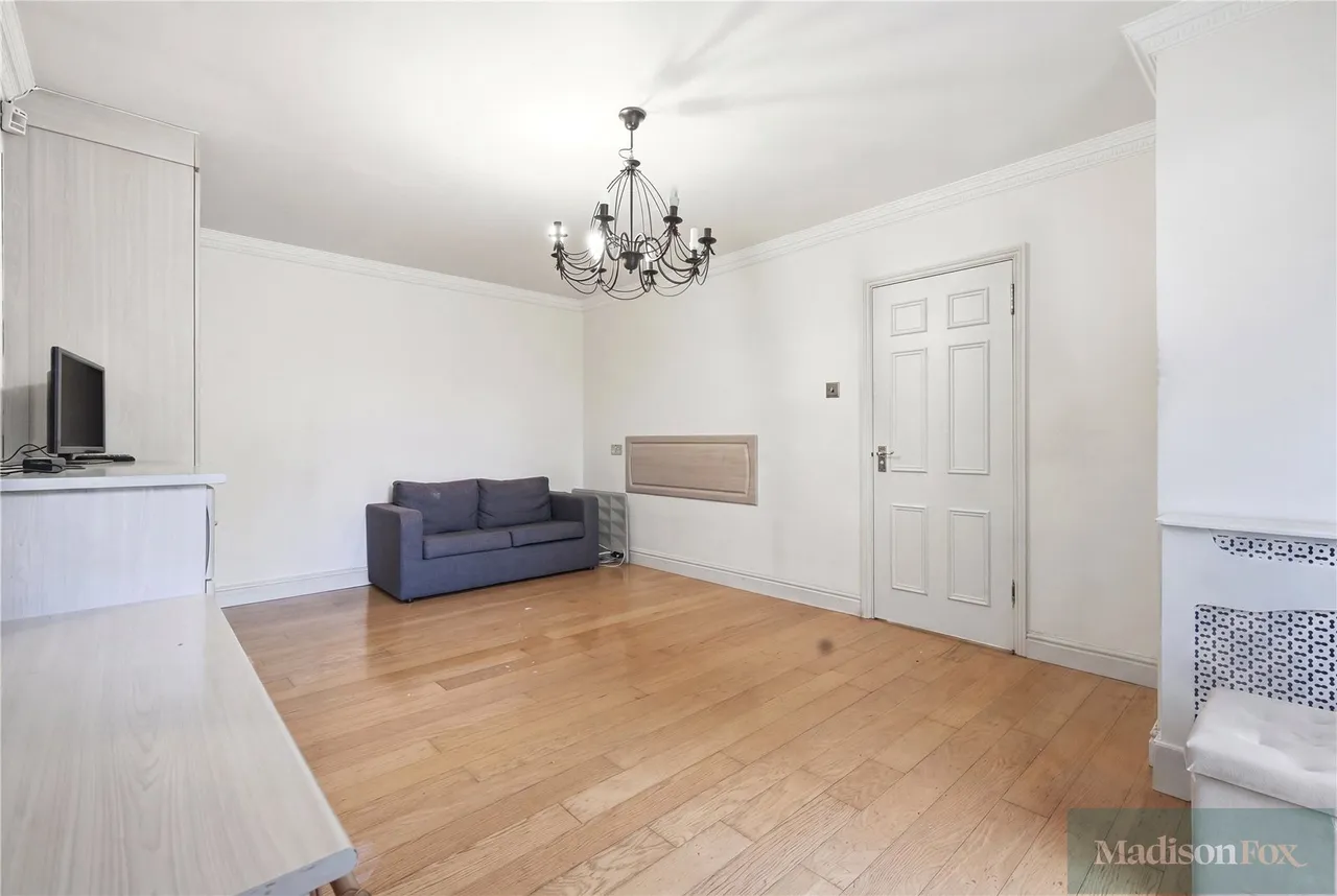 Manor Road, Chigwell, IG7, photo 16