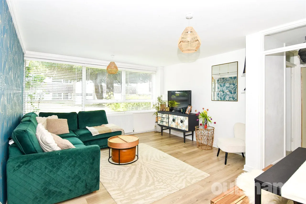 Pinehurst Drive, Kings Norton, Birmingham, West Midlands, B38 8TH, photo 4