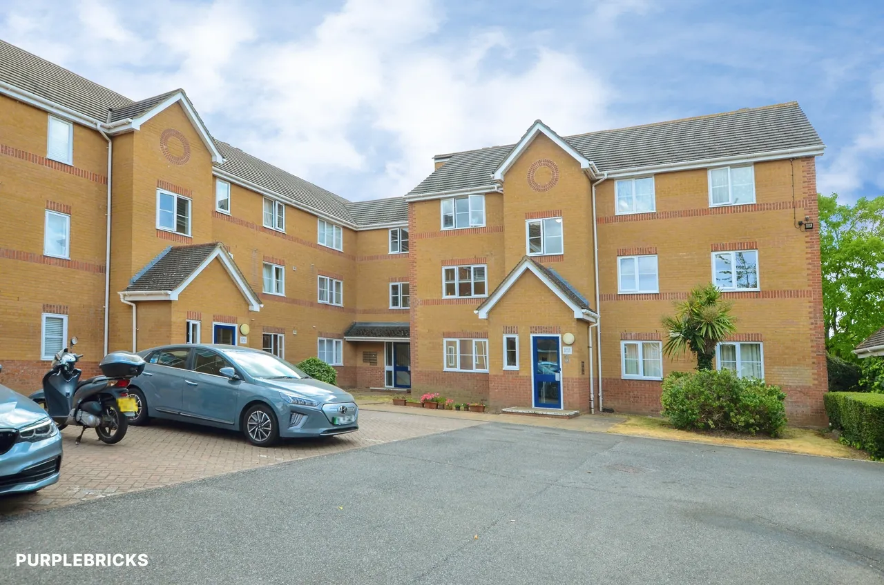 Dairyman Close, London, NW2, photo 4