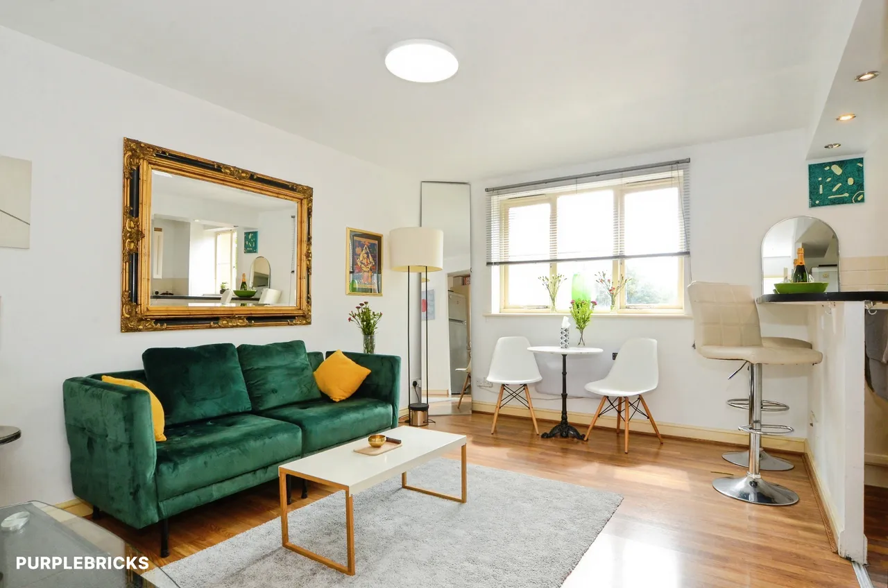 1 bed flat for sale, Dairyman Close, London, NW2