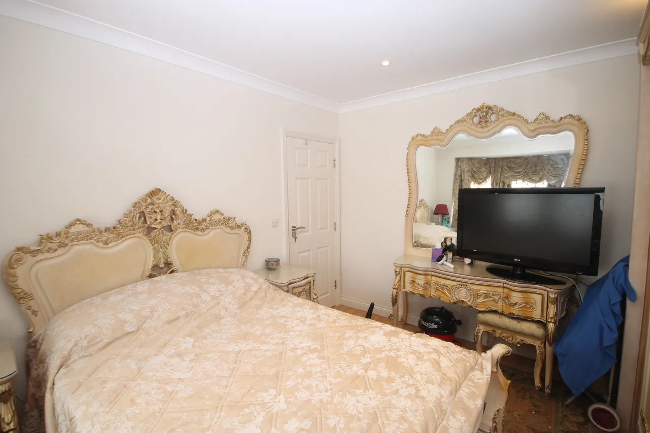 Ellesmere Road, Greenford, UB6, photo 18