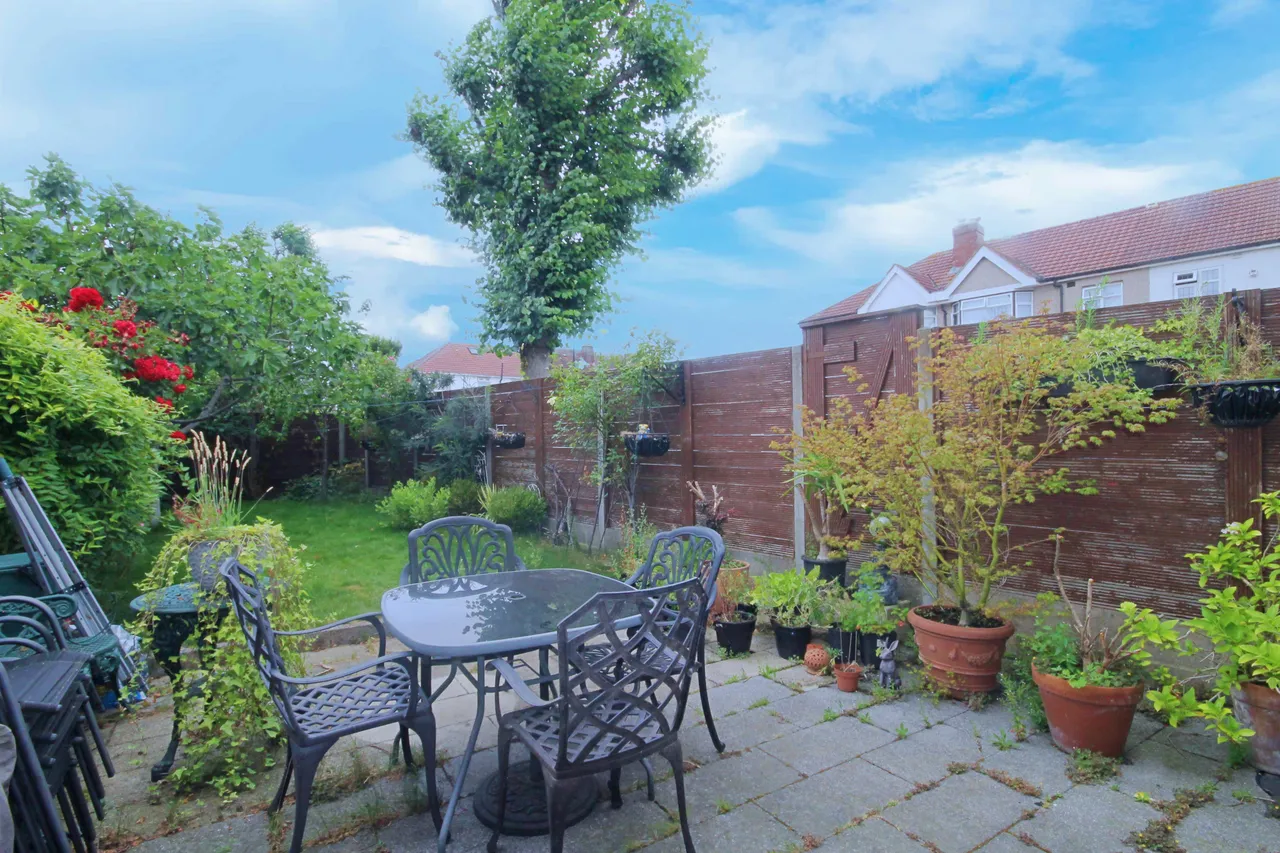 Ellesmere Road, Greenford, UB6, photo 17