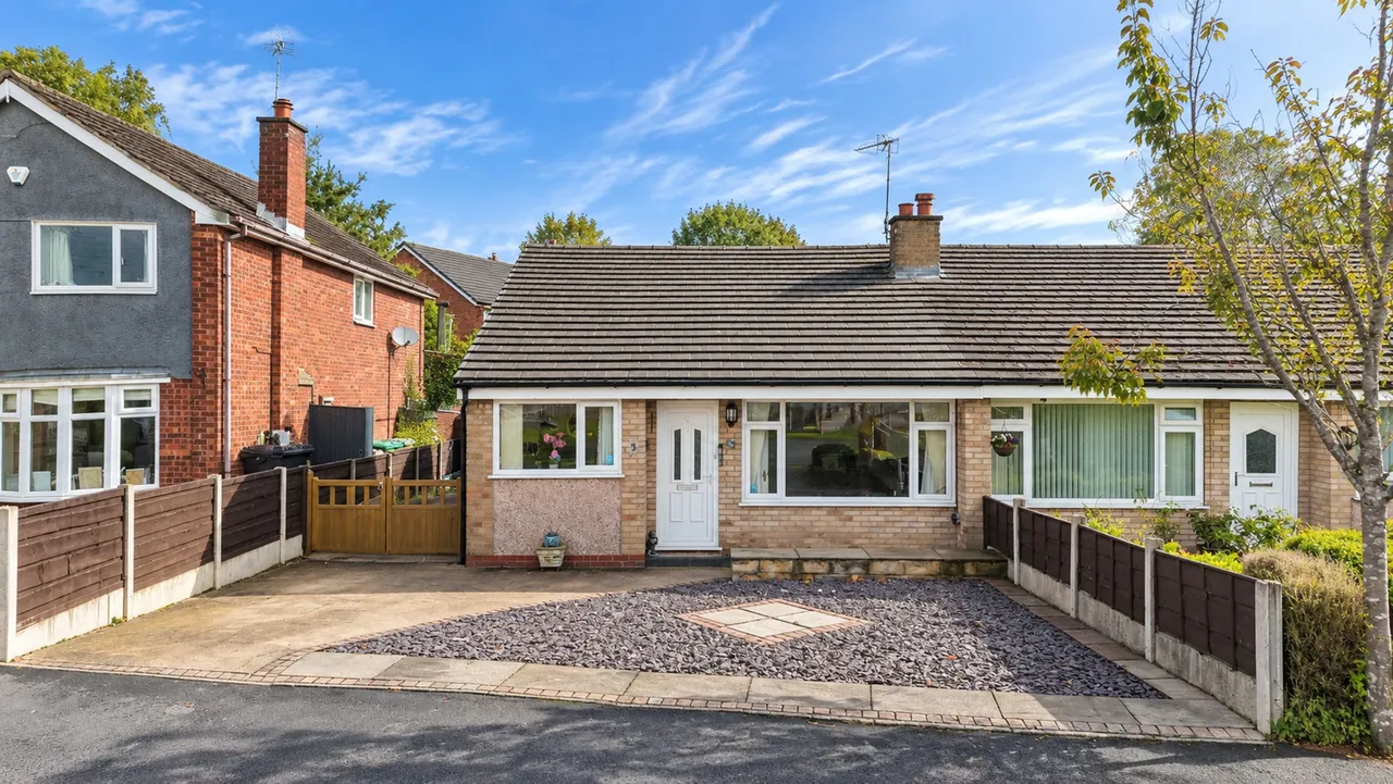 3 bed house for sale, Kirkstead Road, Cheadle Hulme, SK8