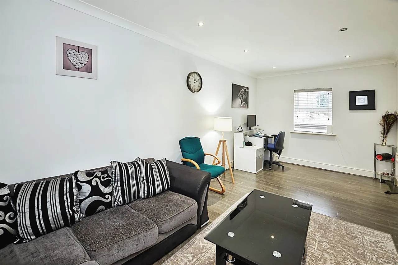 Nursery Drive, Handsworth, Birmingham, photo 4