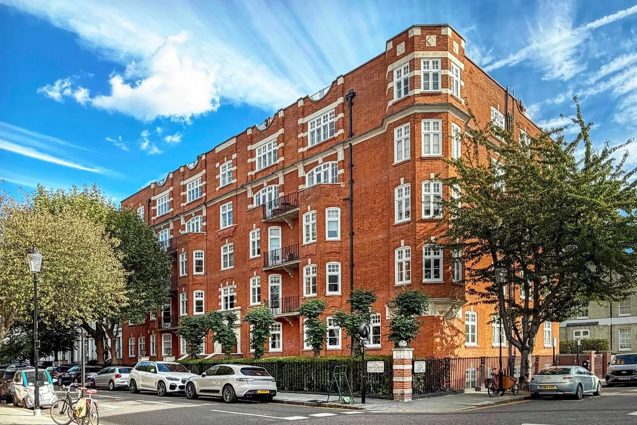 Abingdon Villas, London, W8, photo 2
