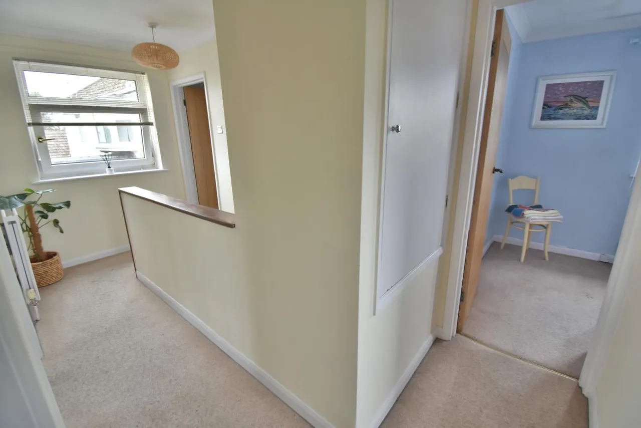 Ford Close, BH22, photo 14