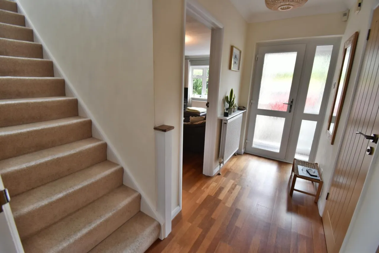 Ford Close, BH22, photo 13