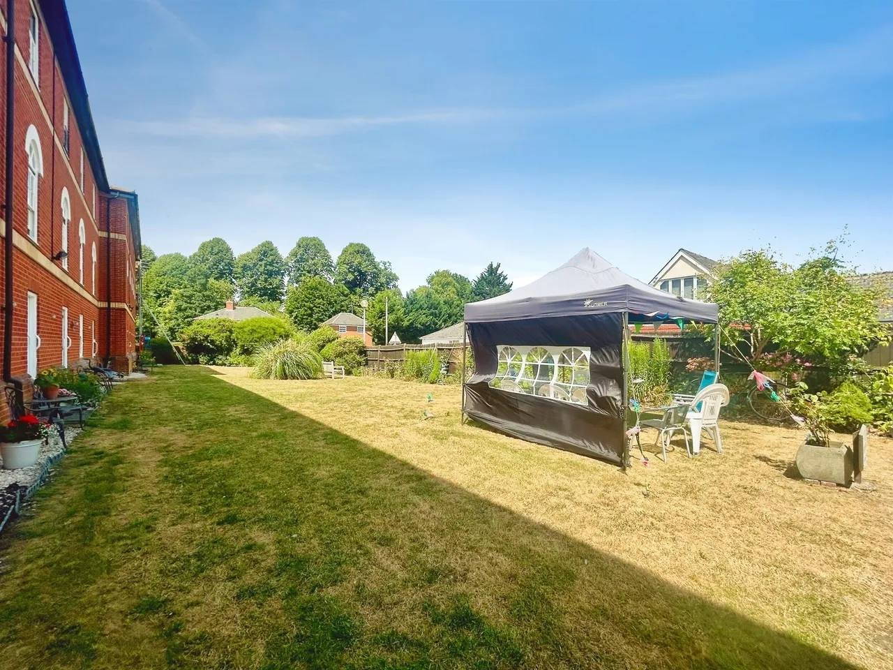 Farmadine House Saffron Walden, CB11, photo 11