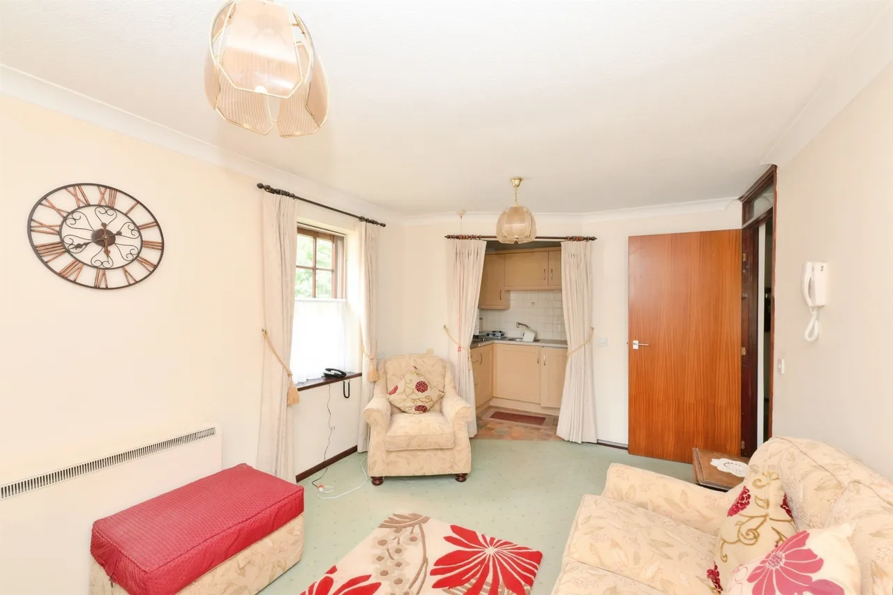 Farmadine House Saffron Walden, CB11, photo 8