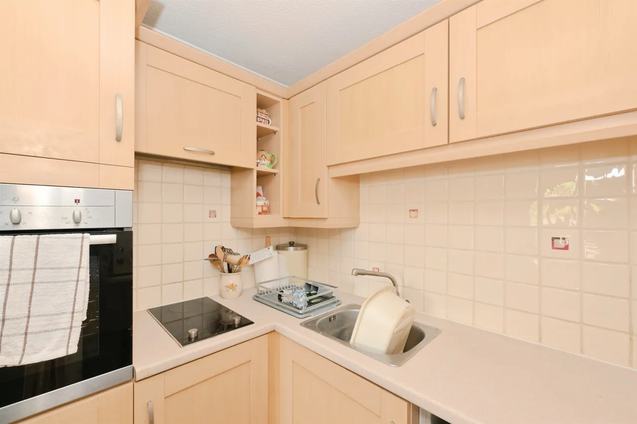 Farmadine House Saffron Walden, CB11, photo 7