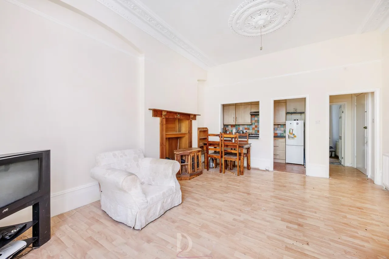 56 Madeley Road, London, W5 2LU, photo 4