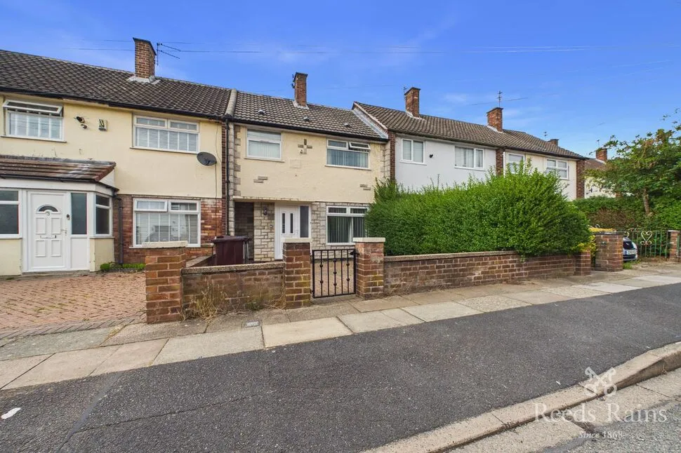 3 bed house for sale — Montgomery Road, Huyton, Merseyside, L36