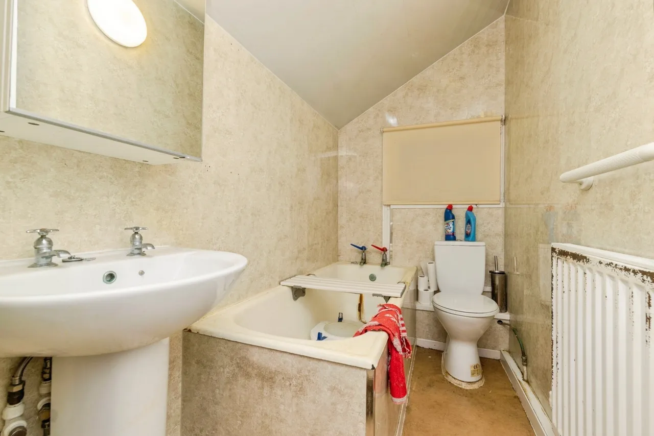 Laburnum Avenue, Durham, DH1, photo 17