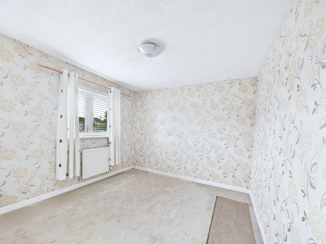 Grantham Crescent, Laffak, WA11, photo 13
