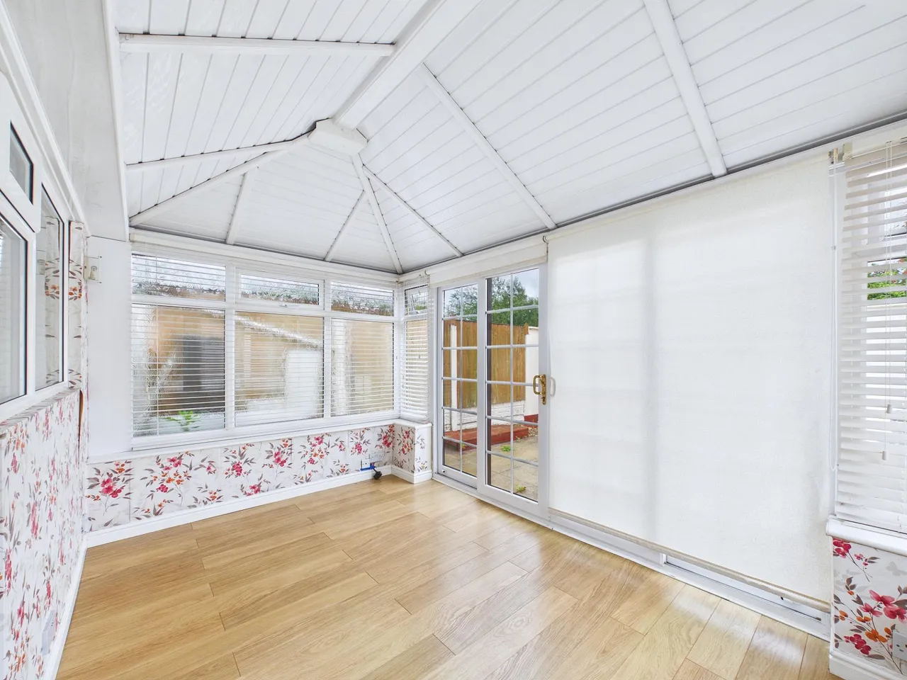 Grantham Crescent, Laffak, WA11, photo 3