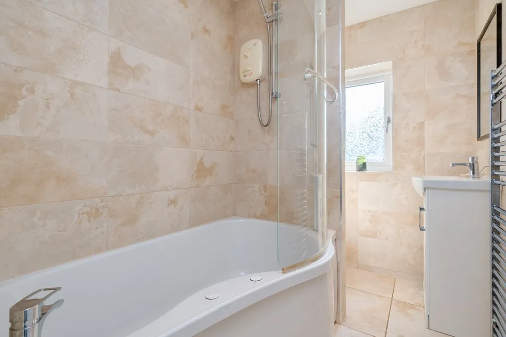 Foxglove Road, Birstall, WF17, photo 15