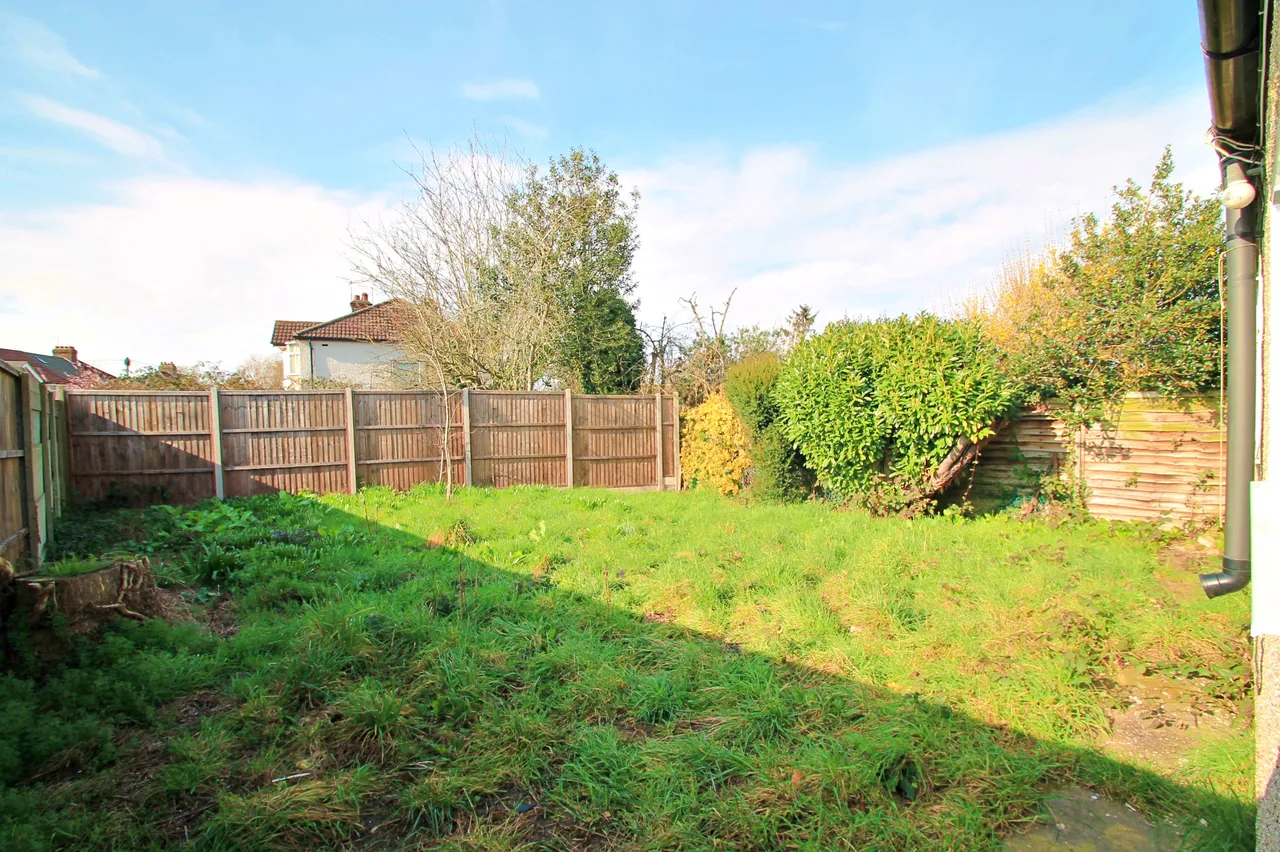 Carlyon Avenue, Harrow, HA2, photo 9
