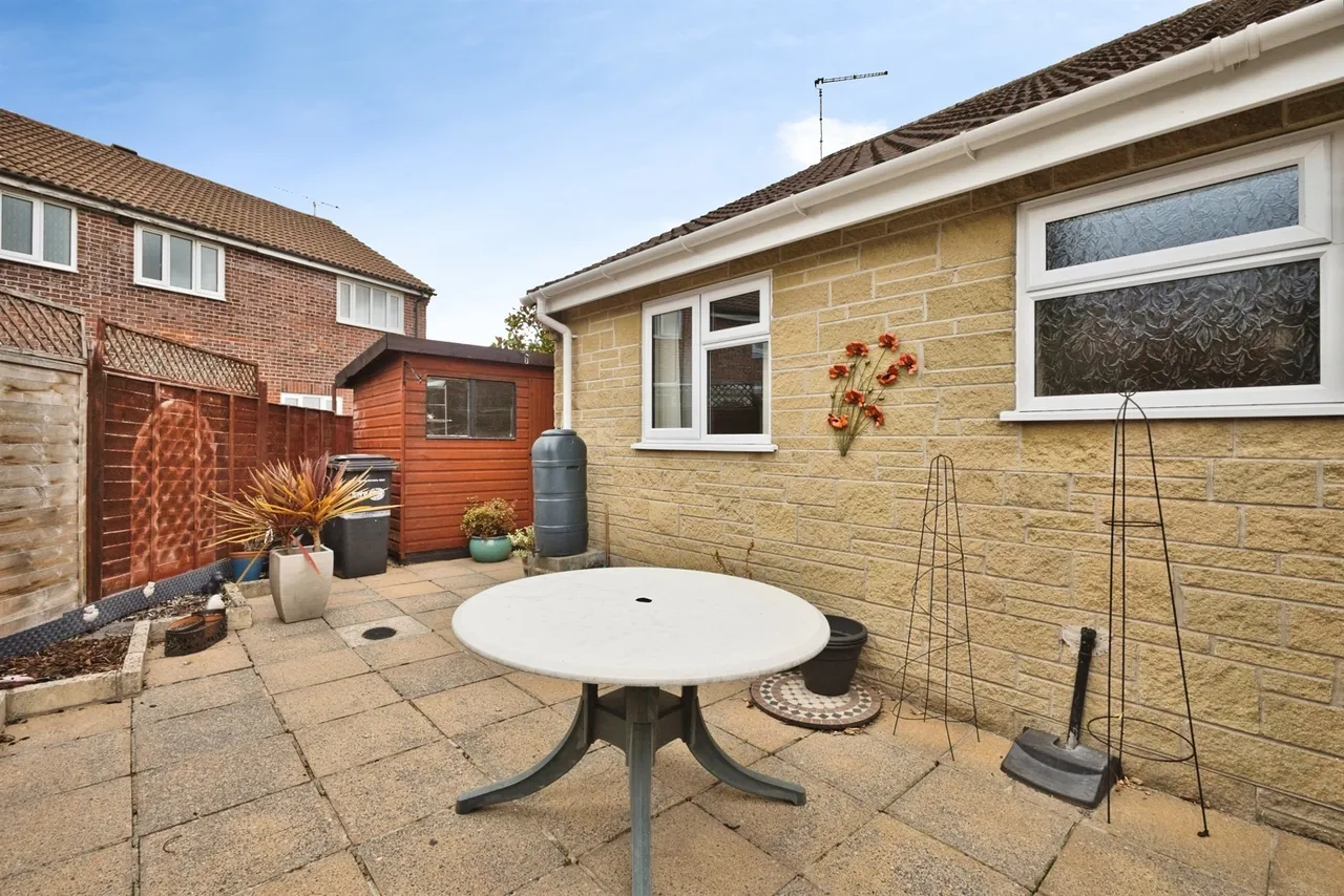 Malvern Court, Yeovil, BA21, photo 13