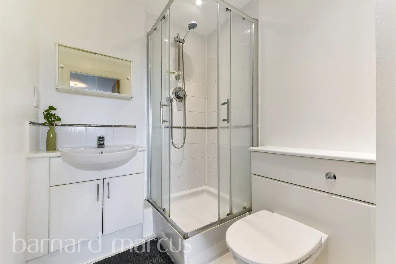 Wooldridge Close, Feltham, TW14, photo 6