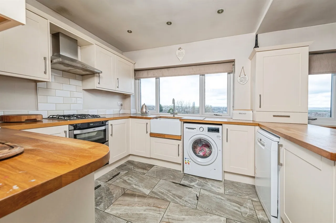 Lascelles Road, Heckmondwike, photo 2