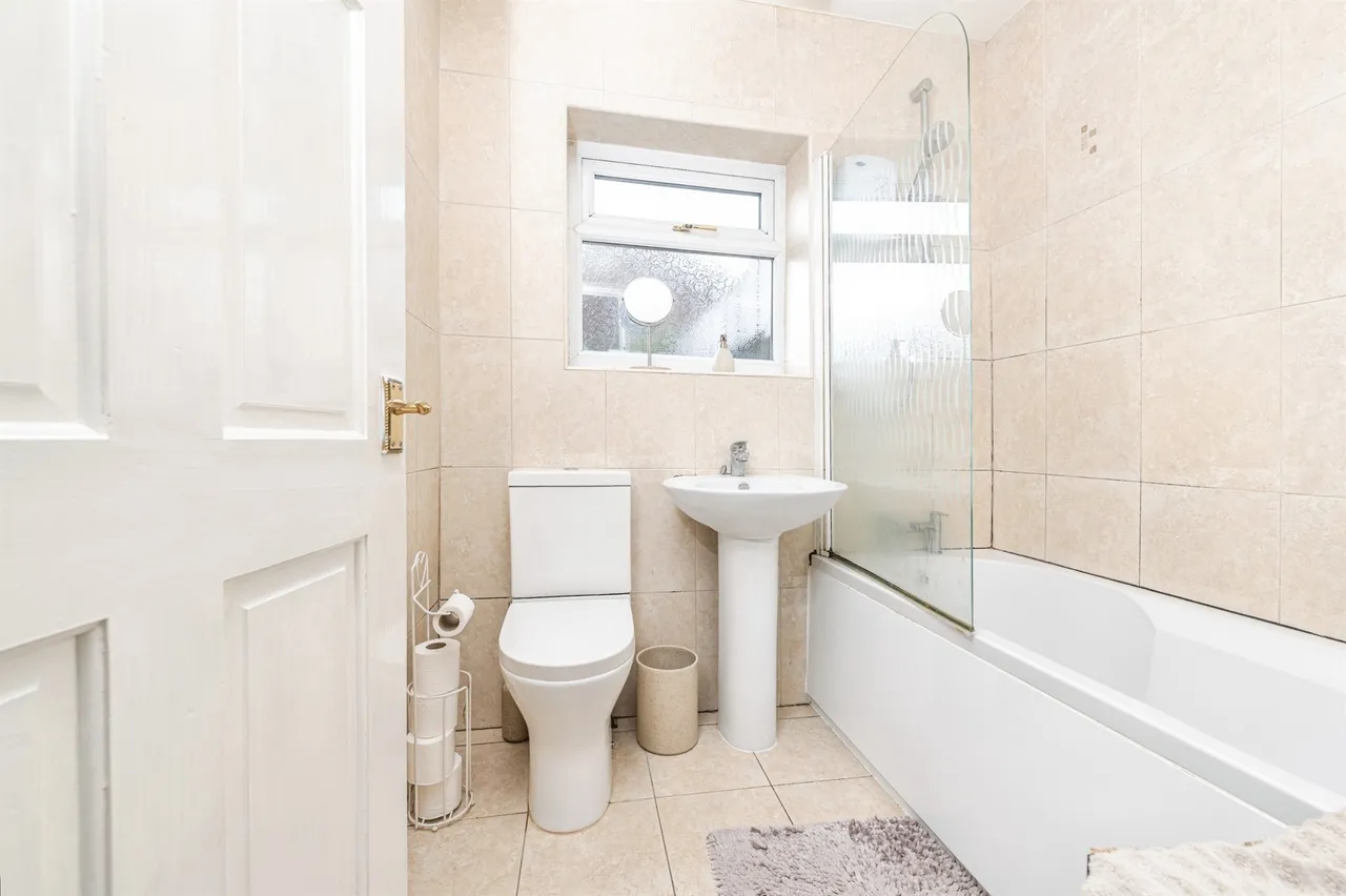 Lascelles Road, Heckmondwike, photo 12