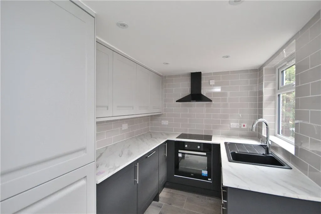 Denzil Road, Guildford, GU2, photo 3