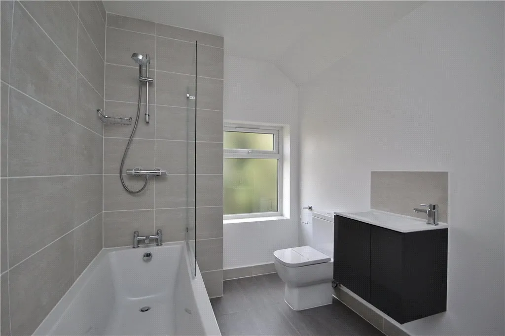 Denzil Road, Guildford, GU2, photo 4