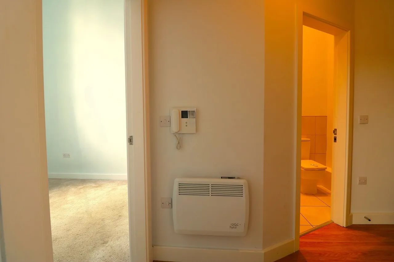 Block A, Victoria Riverside, LS10, photo 6