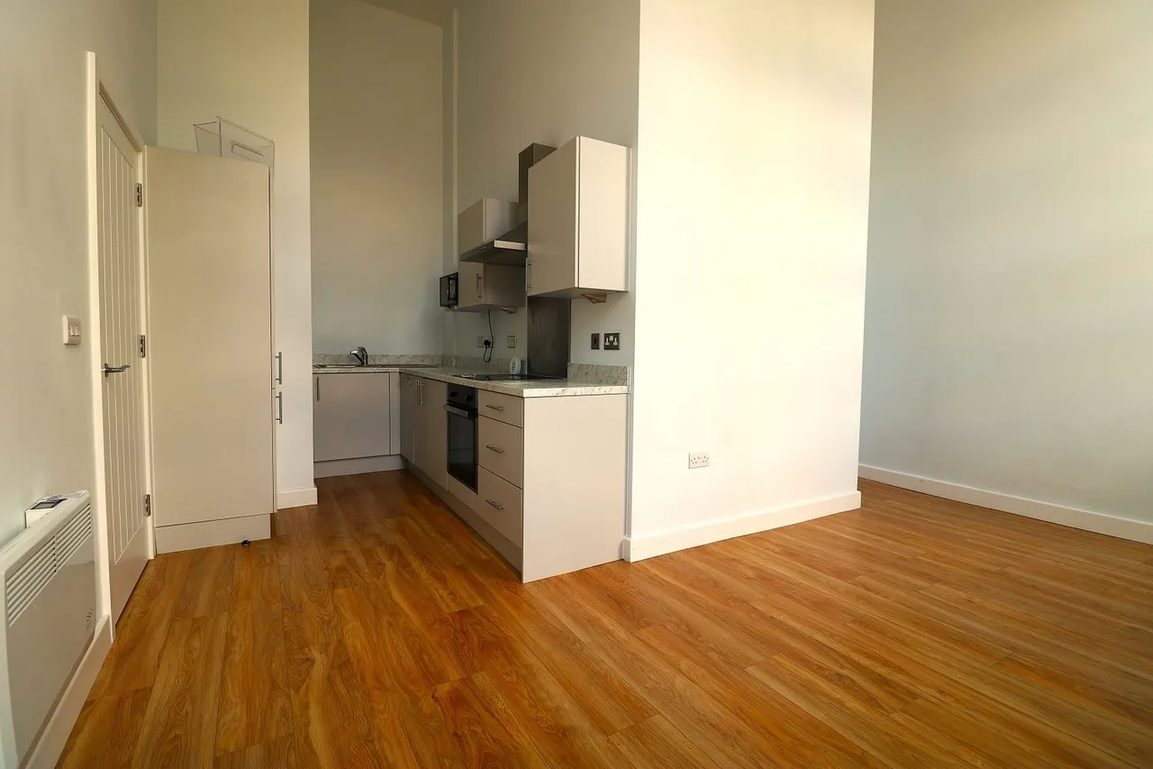 Block A, Victoria Riverside, LS10, photo 7