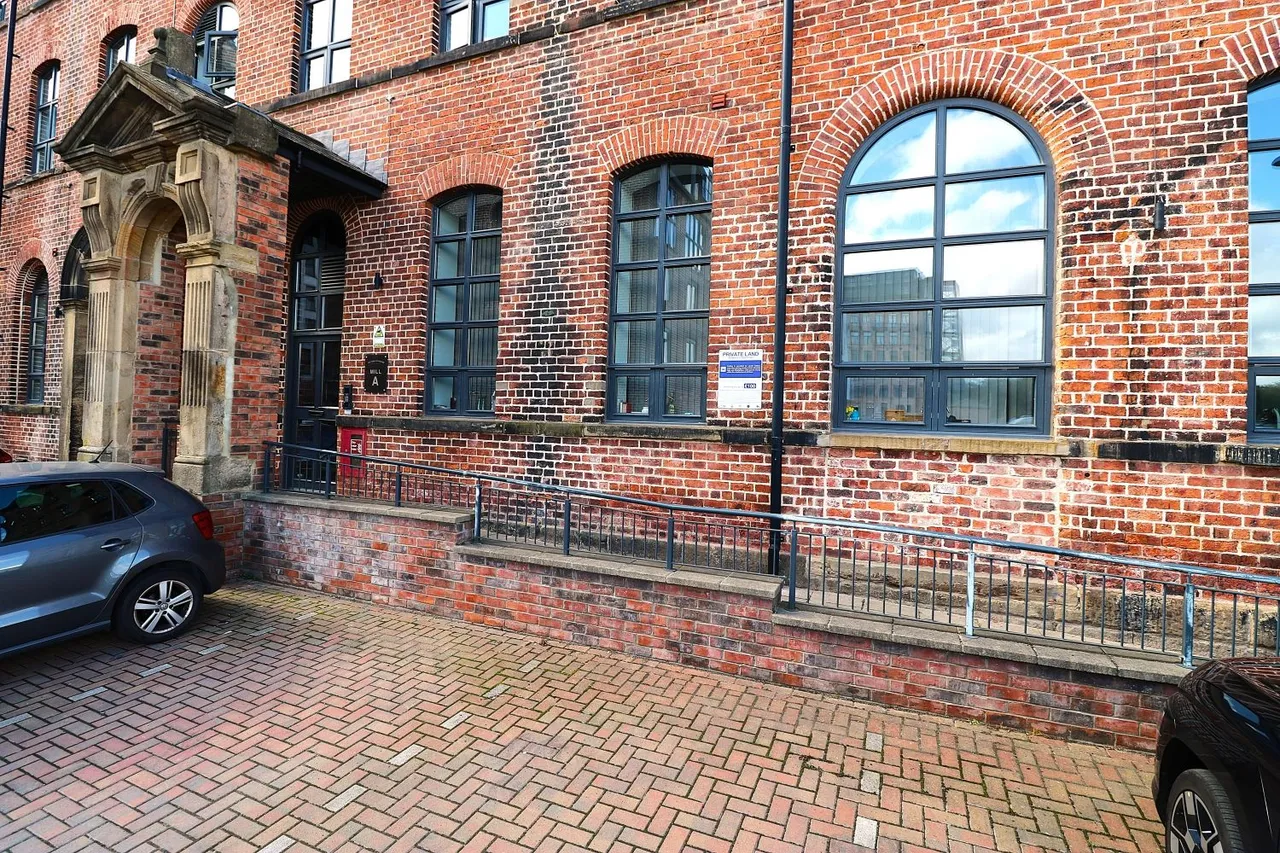Block A, Victoria Riverside, LS10, photo 23