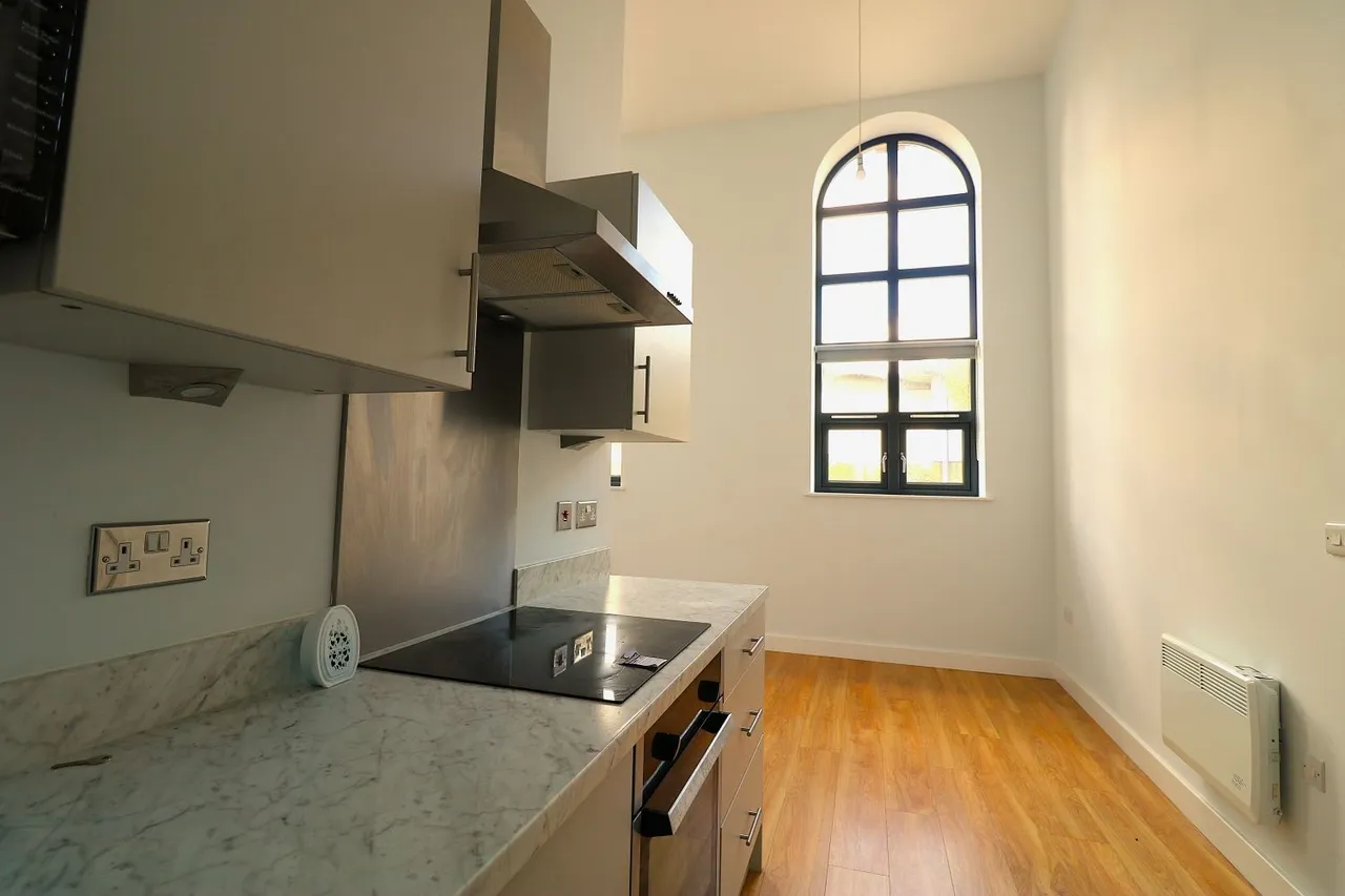 Block A, Victoria Riverside, LS10, photo 12