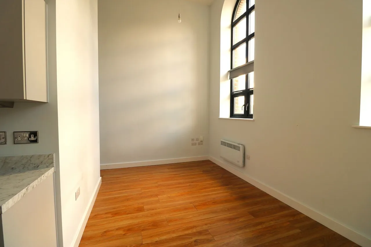 Block A, Victoria Riverside, LS10, photo 9