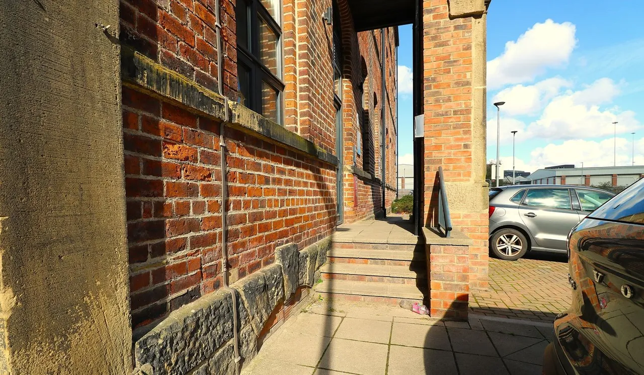 Block A, Victoria Riverside, LS10, photo 22