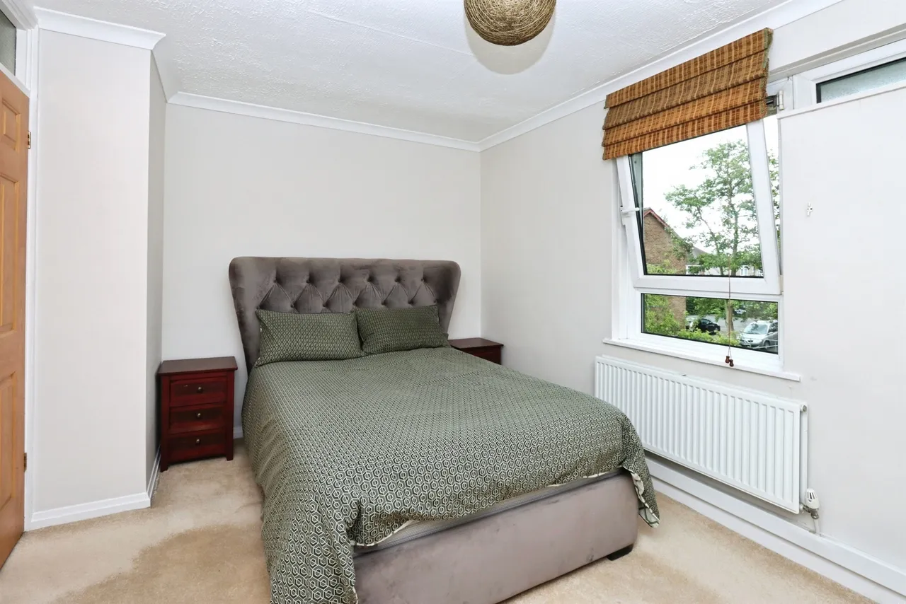 Stradbroke Walk, Sheffield, S13, photo 6