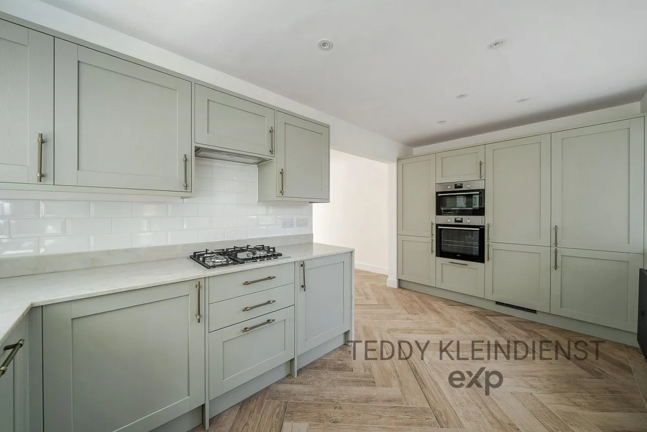 Summer Road, Thames Ditton, KT7 0QP, photo 6