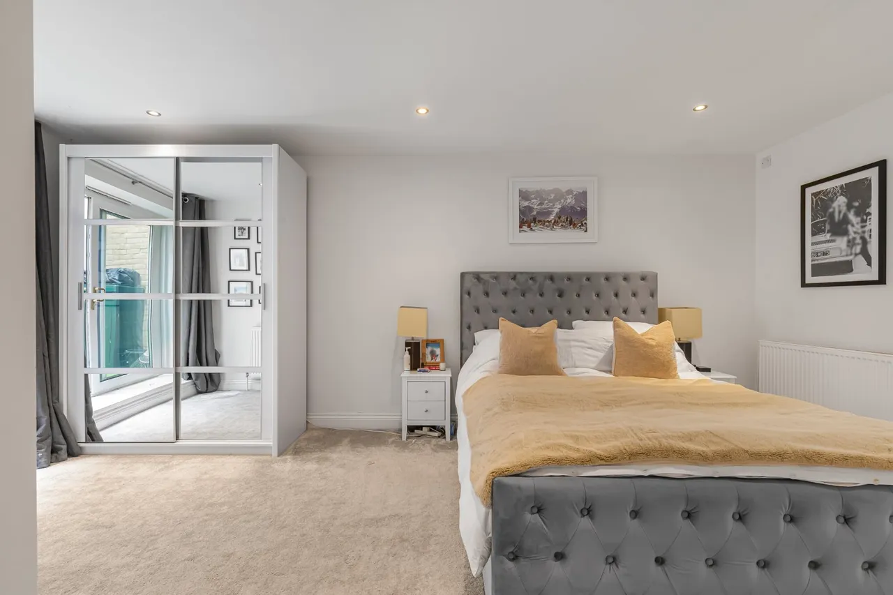 Crescent Lane, Clapham, London, SW4, photo 7