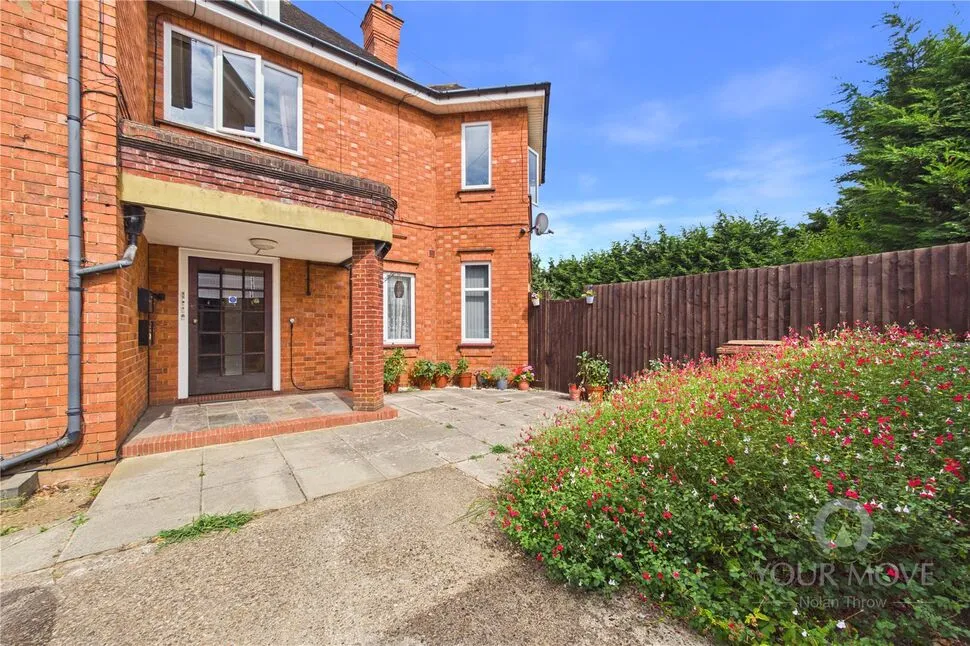 1 bed flat for sale — The Drive, Abington, Northamptonshire, NN1