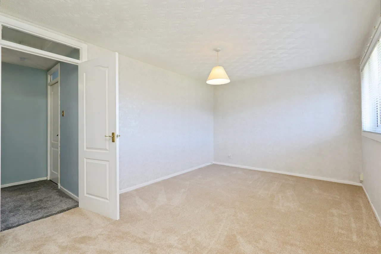 Auchintibber Court, Glasgow, photo 10