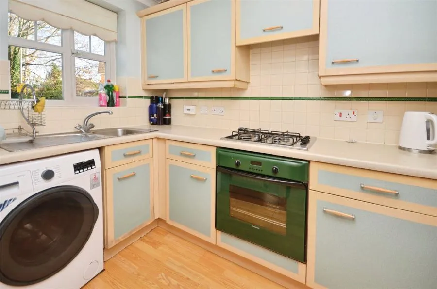 Friarscroft Way, Aylesbury, HP20, photo 2