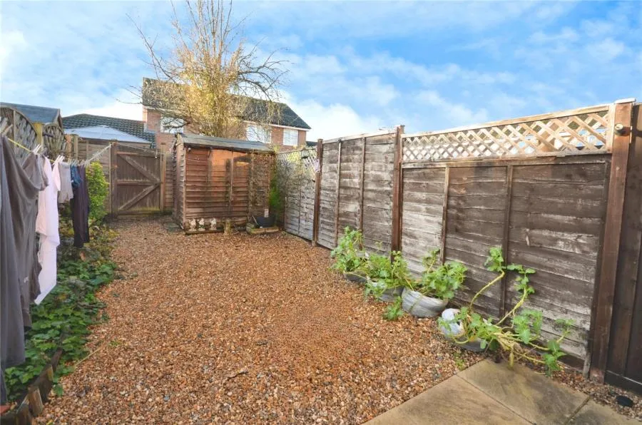 Friarscroft Way, Aylesbury, HP20, photo 10